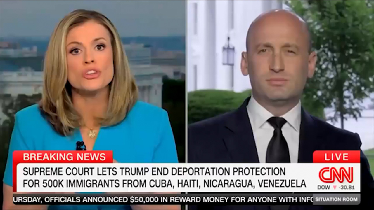 Стивън Милър извиква CNN Anchor`s `Lazy предположения за изпълнителната власт на Тръмп 