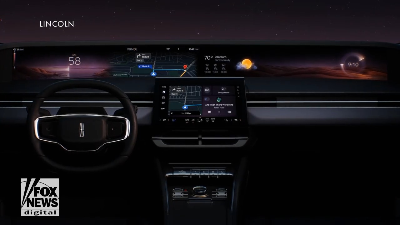 The 2024 Lincoln Nautilus SUV has a jumbotron dashboard screen that you can't unsee