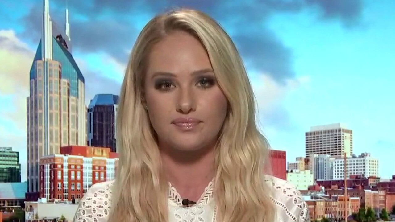 Tomi Lahren responds to protests at Clemson 'Back the Blue' event