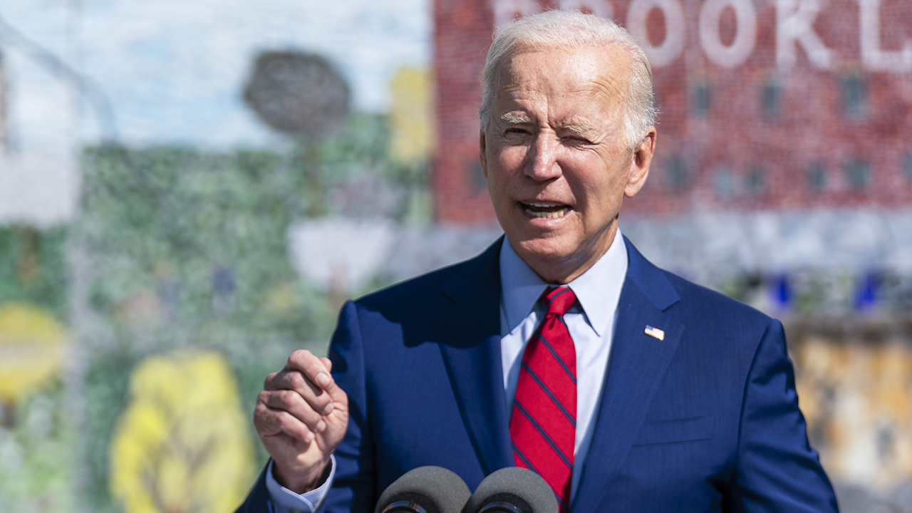 Biden says he’s 'disappointed' in GOP governors who plan to resist vax mandate