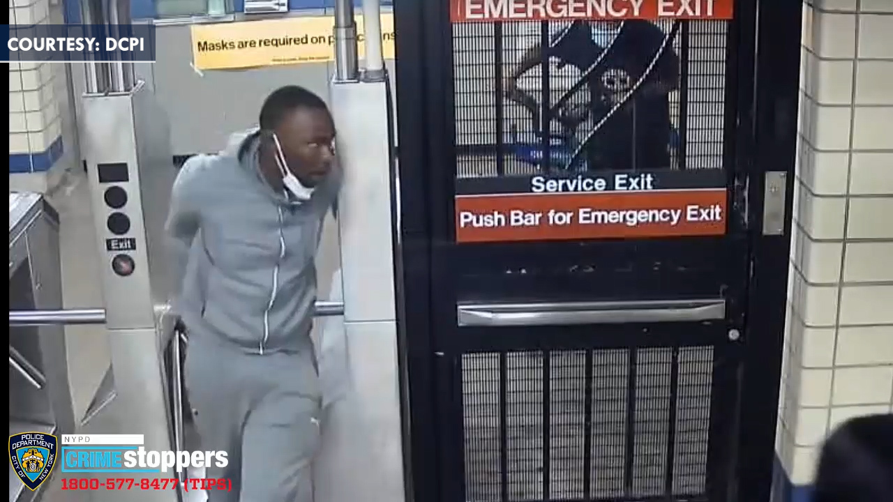 Zamori Simmons surveillance footage after July 24 robbery of 68-year-old male