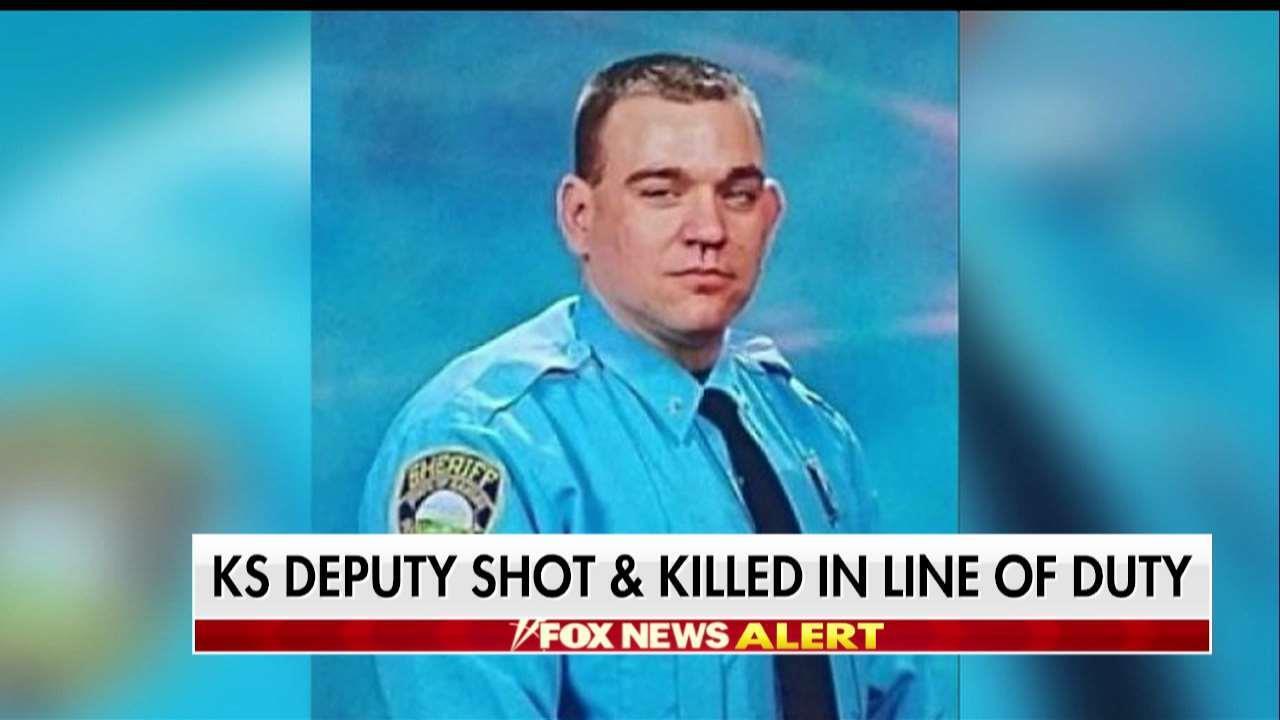 Former Officer Reacts After 36th Shooting Death Of US Police Officer ...