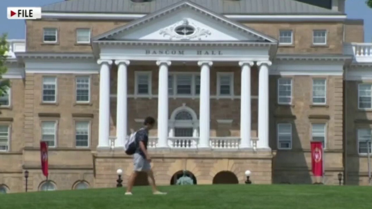 Study: How college students can safely return to on-campus learning