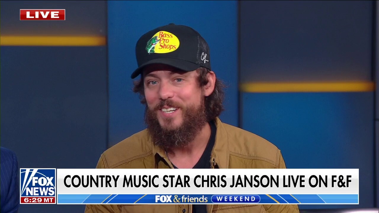 Country music star Chris Janson joins 'Fox & Friends Weekend' to discuss his tour, new album and shares on family and faith.