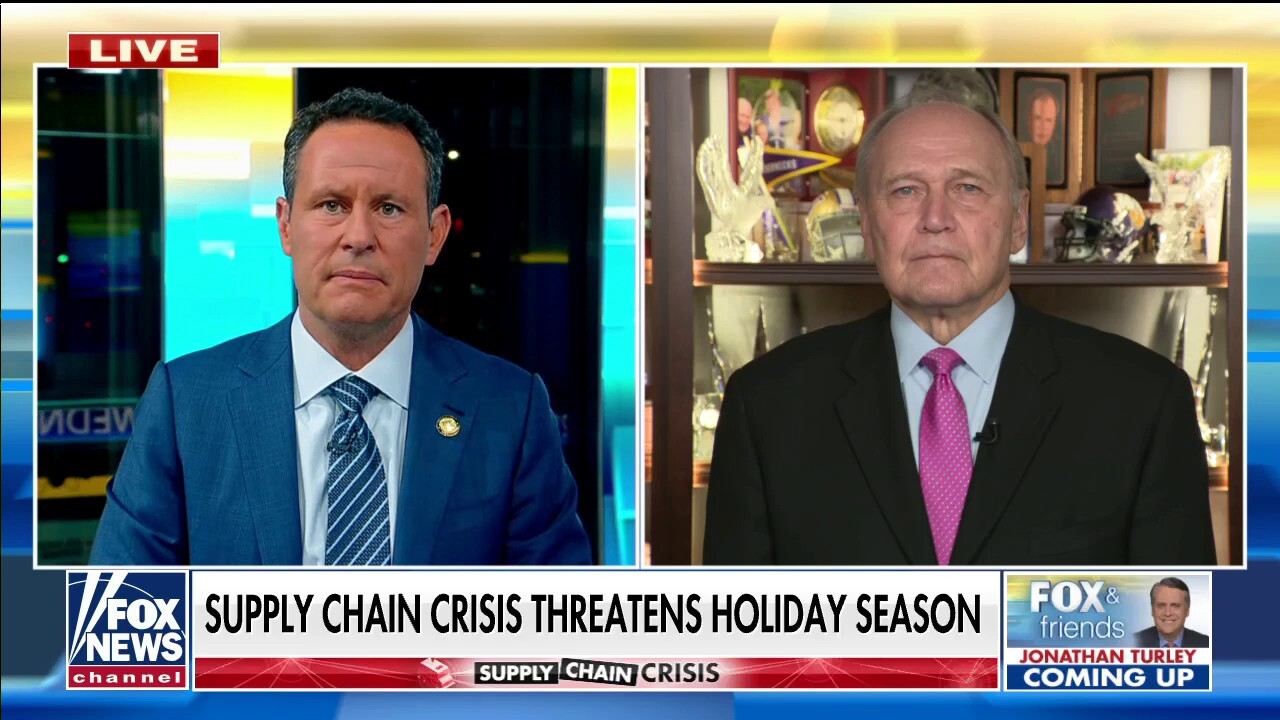 Former Home Depot CEO warns supply chain crisis becoming national emergency: 'It's not getting better'