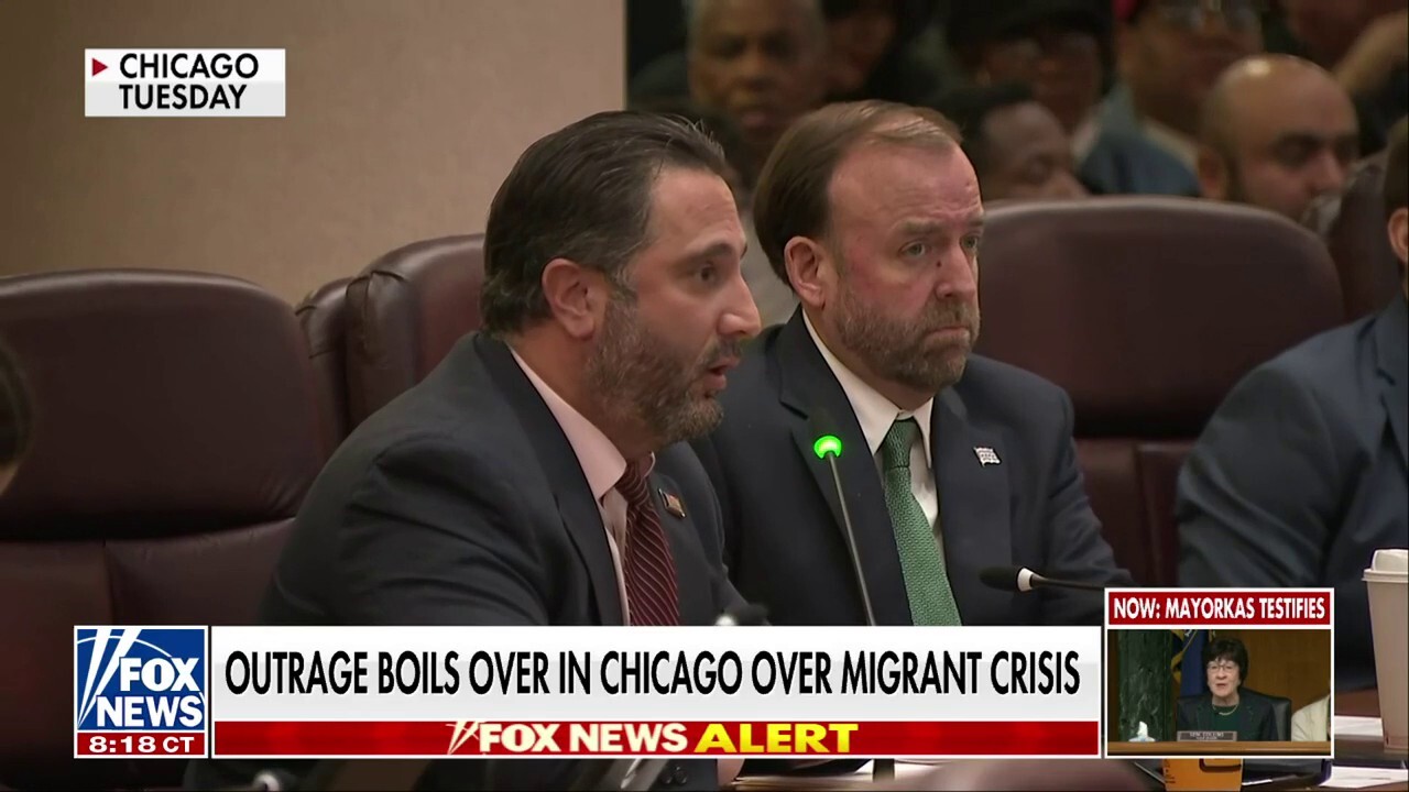 Chicago residents erupt over sanctuary city ruling