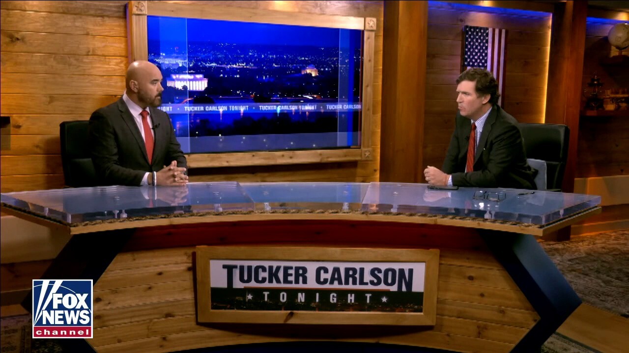 Tucker Carlson interviews attorney for January 6 defendants