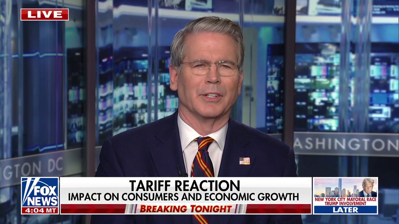  Treasury Secretary Scott Bessent: The market is pricing in a substantial probability of rate cuts over the coming months