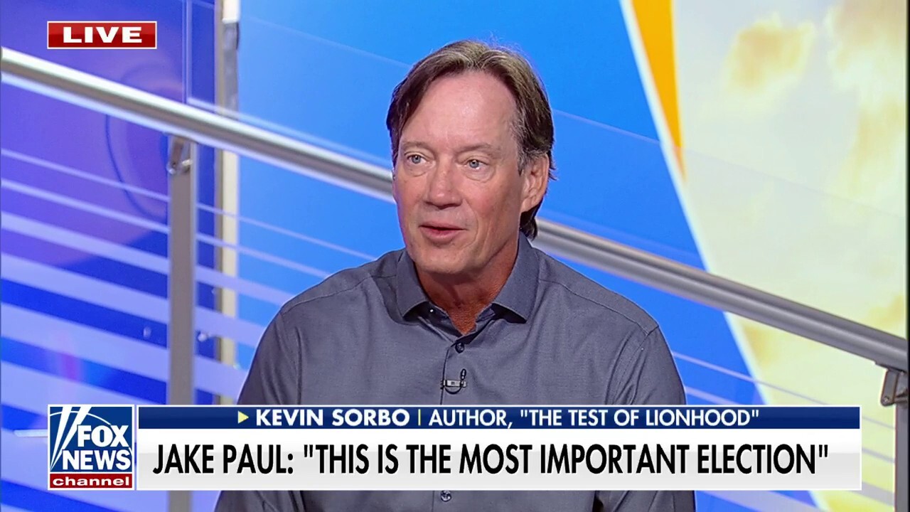 Kevin Sorbo says 'tide is slowly turning' after COVID changed America's youth: 'Kids are starting to wake up'