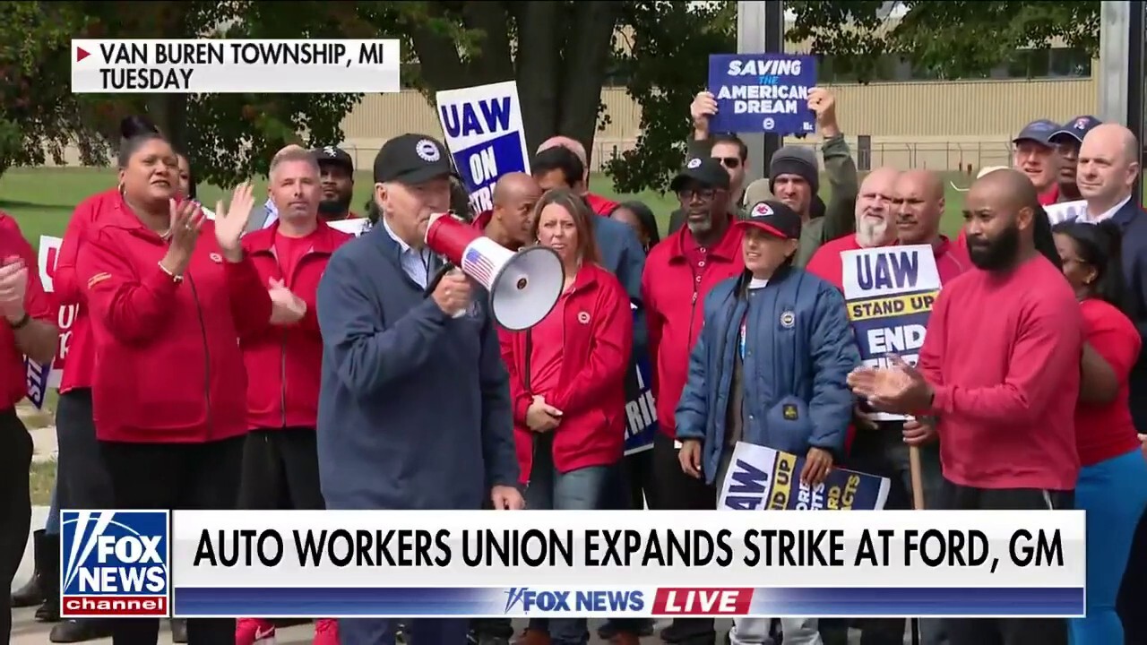 Auto workers expand strike 