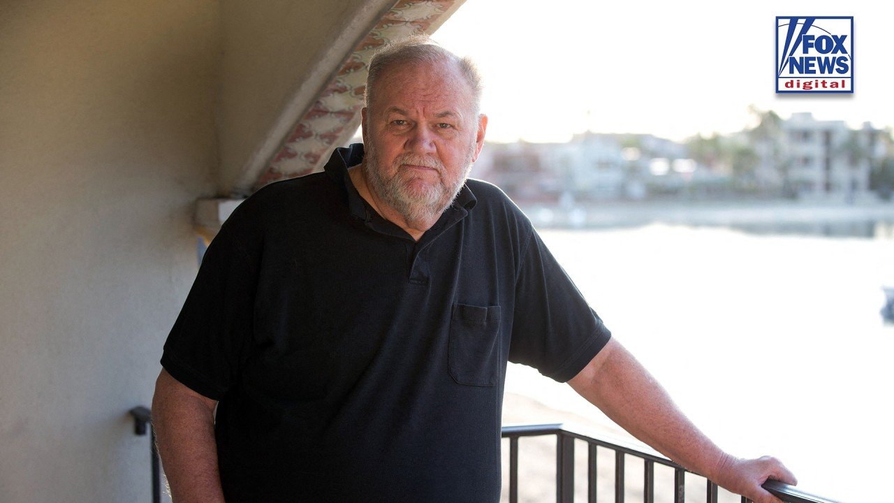 Buckingham Palace was 'blindsided' by Thomas Markle Sr. allegations: expert