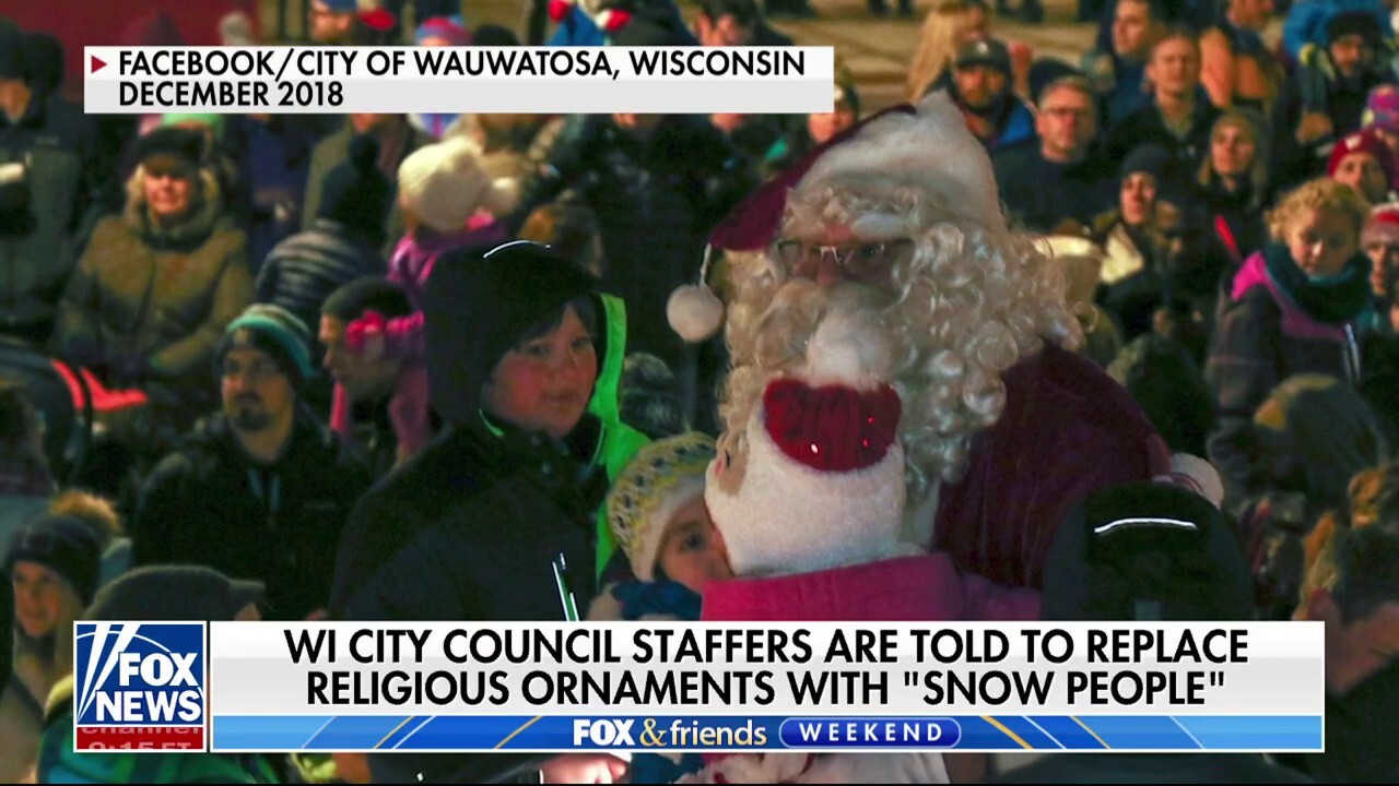 Purported email obtained by WI media outlet discusses holiday decorations in public buildings