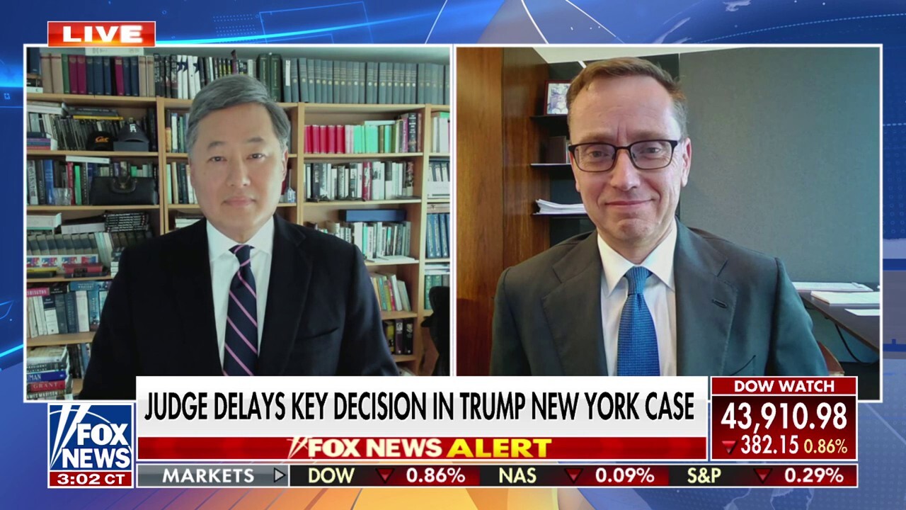 Panelists Tom Dupree and John Yoo discuss how the judge in President-elect Trump’s New York case delayed a key decision on ‘Your World.’