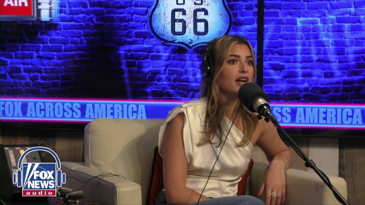  Jimmy Failla & Debra Lea Talk About The Latest Addition To Times Square