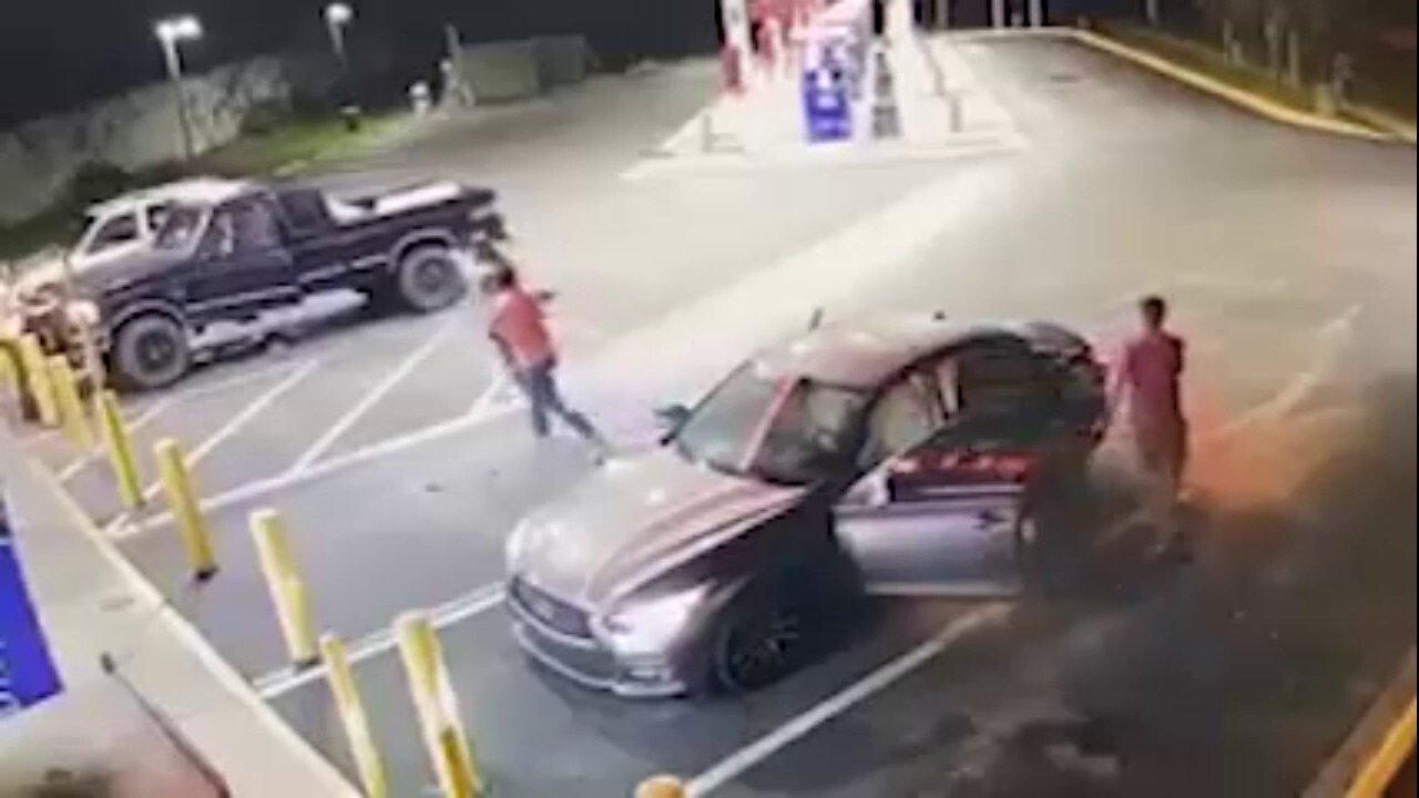 Florida gas station shootout caught on video