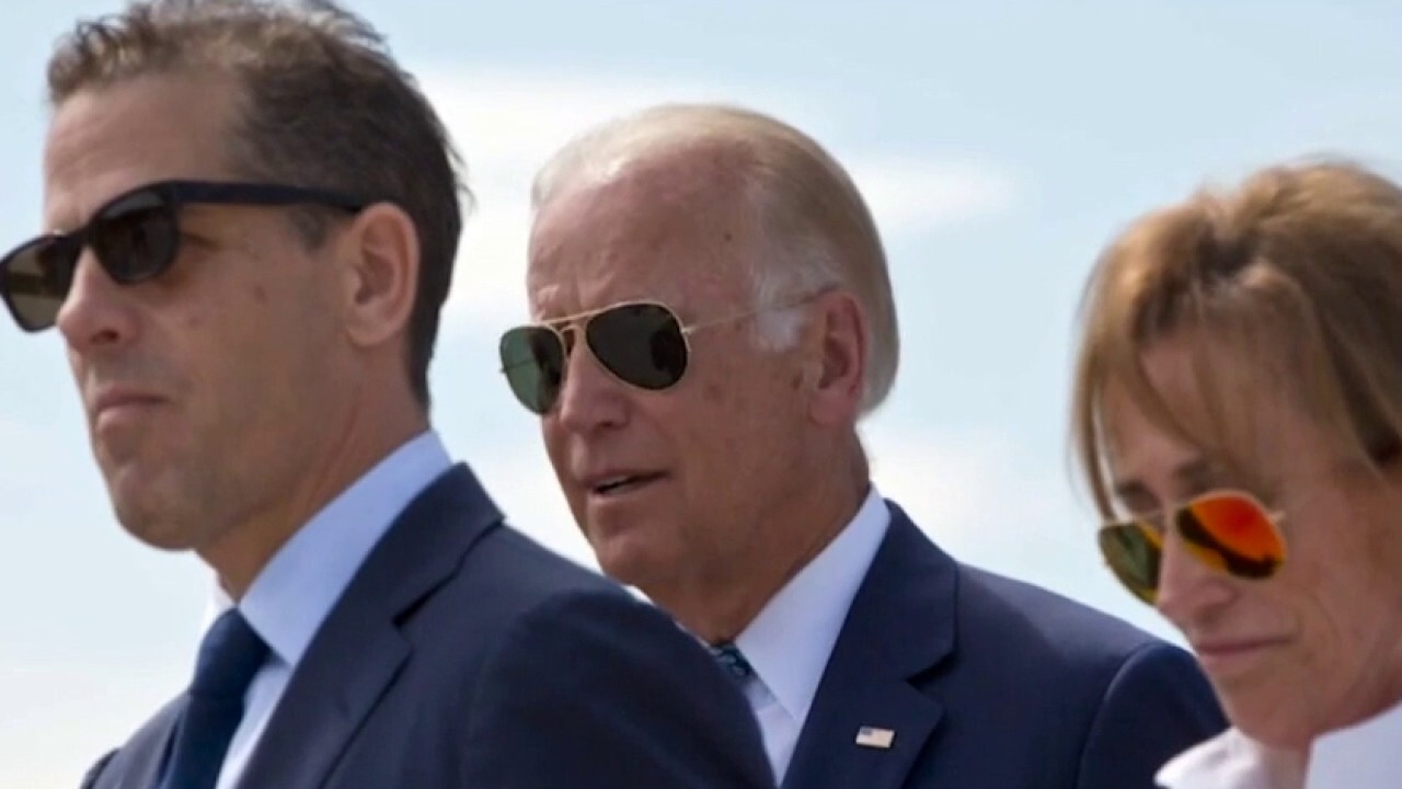 Possible links between the FBI and the Bidens: Report