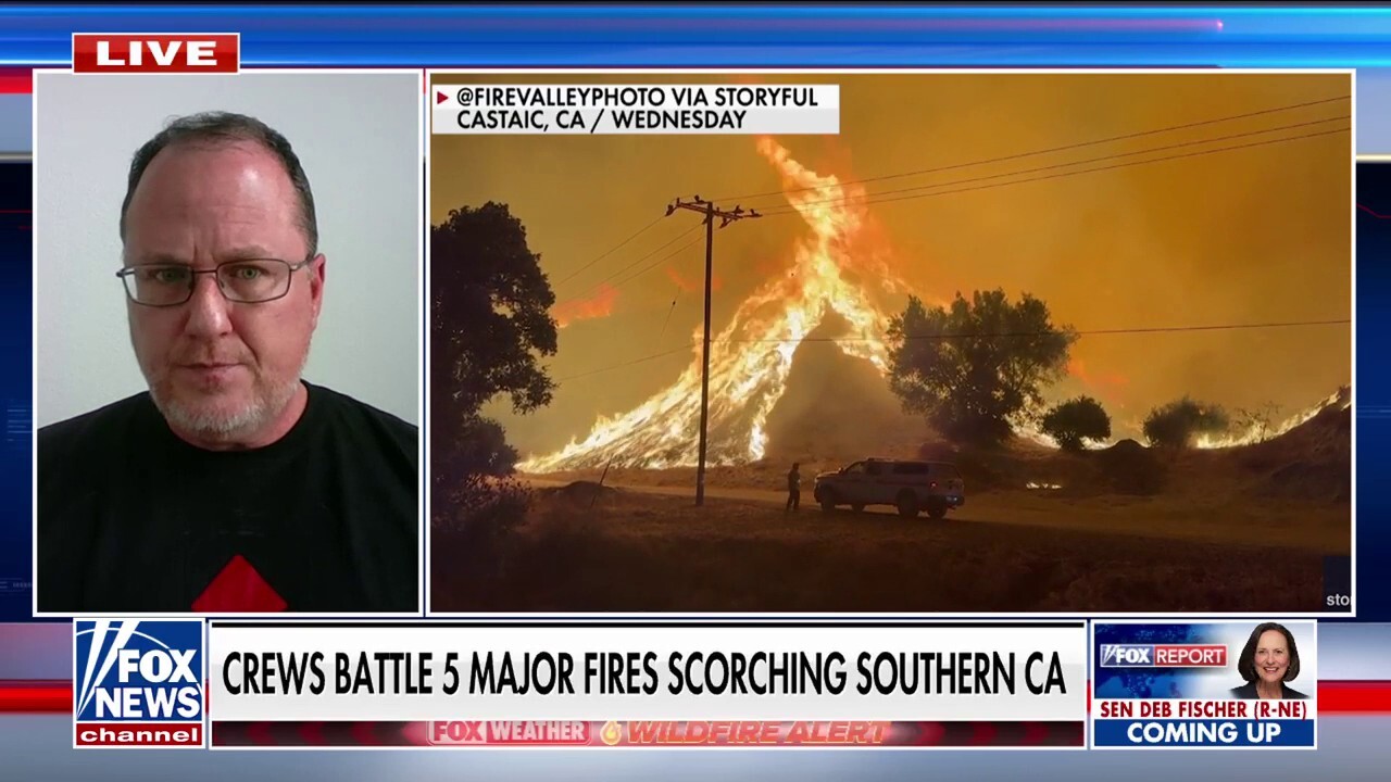 California resident ‘couldn’t believe’ wildfires after catching a glimpse outside plane window