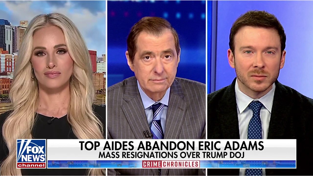 Top aides abandon Eric Adams after Trump DOJ drops corruption charges