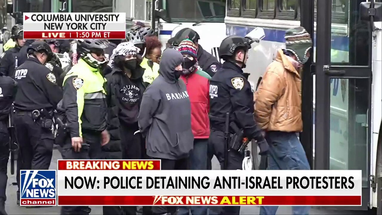 NYPD arresting Columbia University anti-Israel protesters