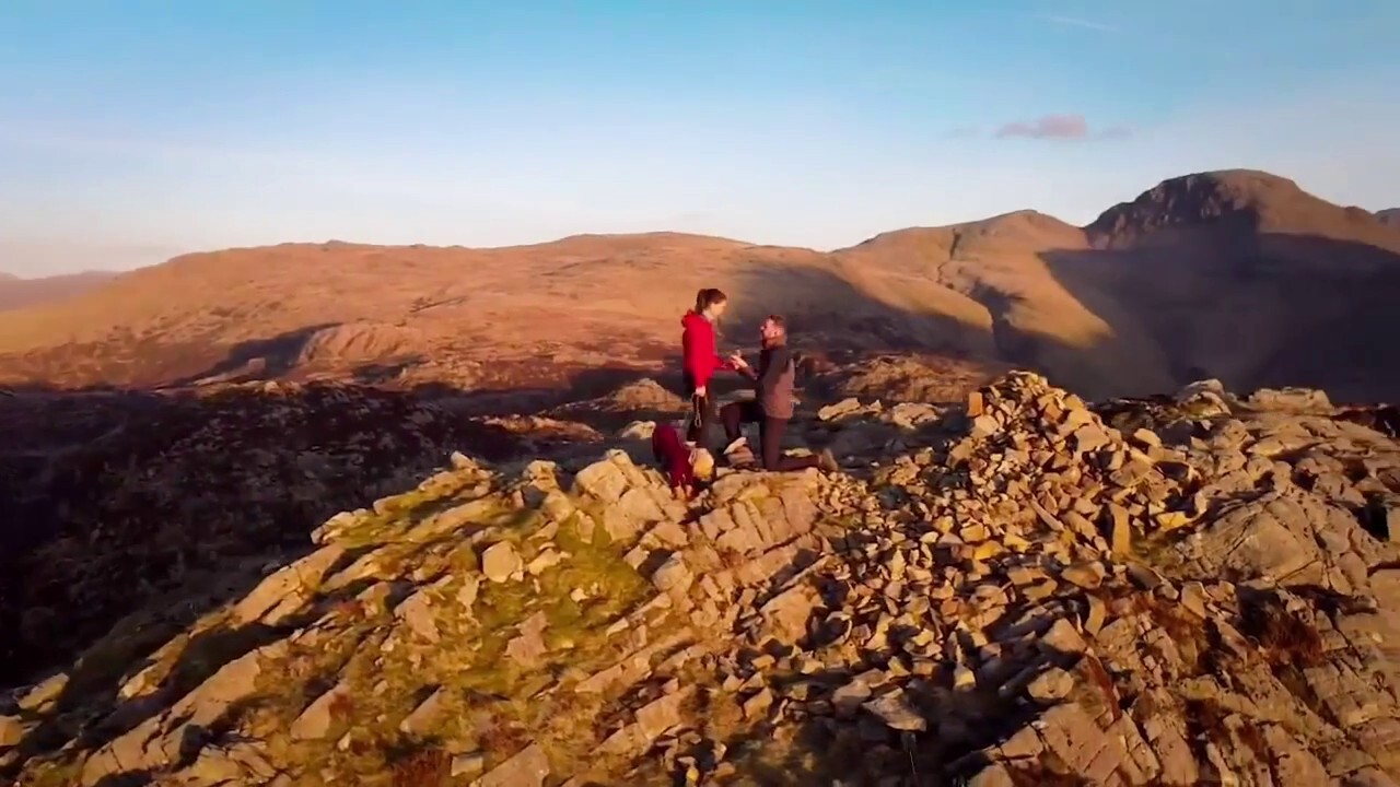 Boyfriend captures 'ultimate' proposal in breathtaking drone video 