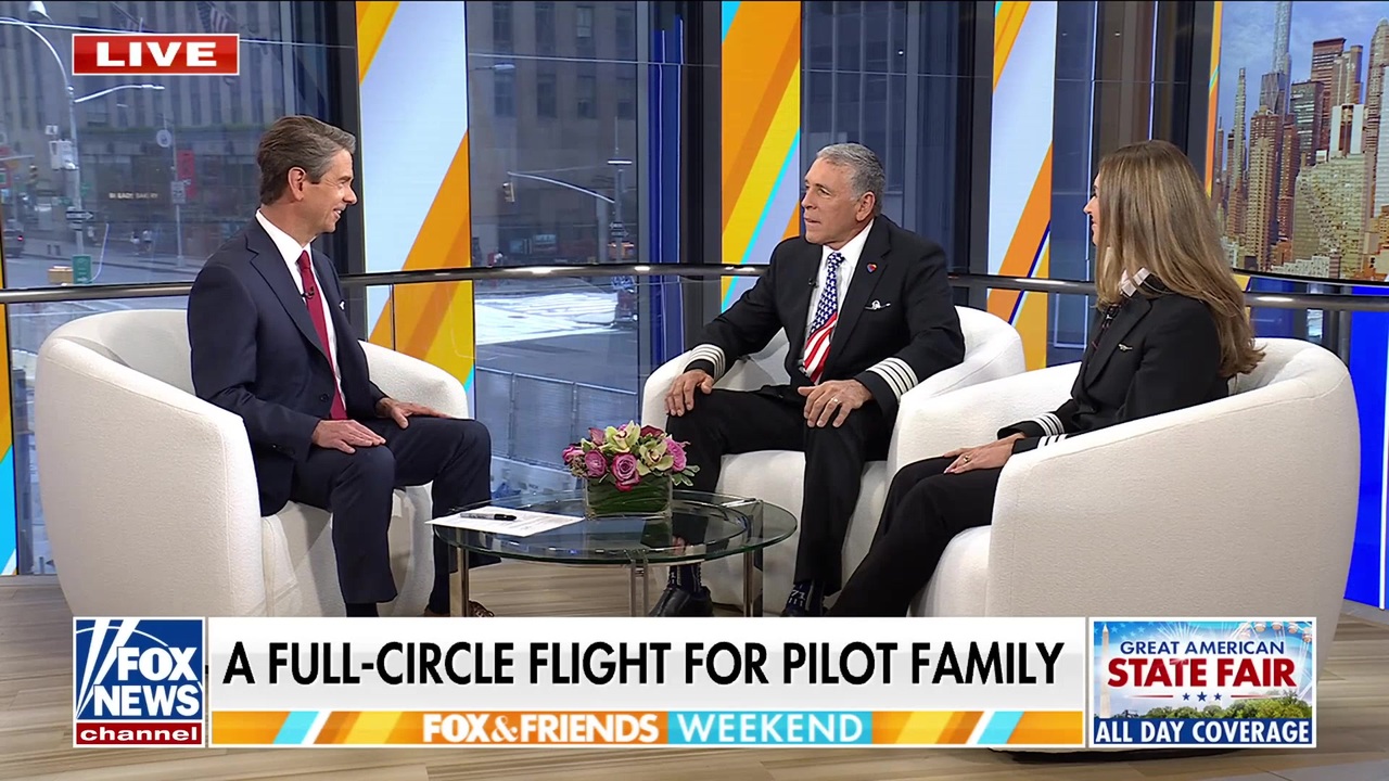 Pilot's daughter surprises her dad with emotional message on his last flight
