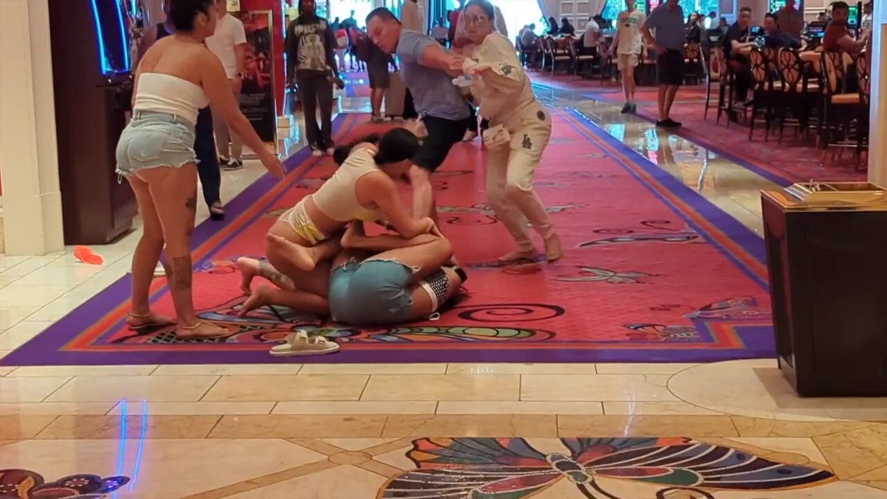 Brawl in Las Vegas casino 