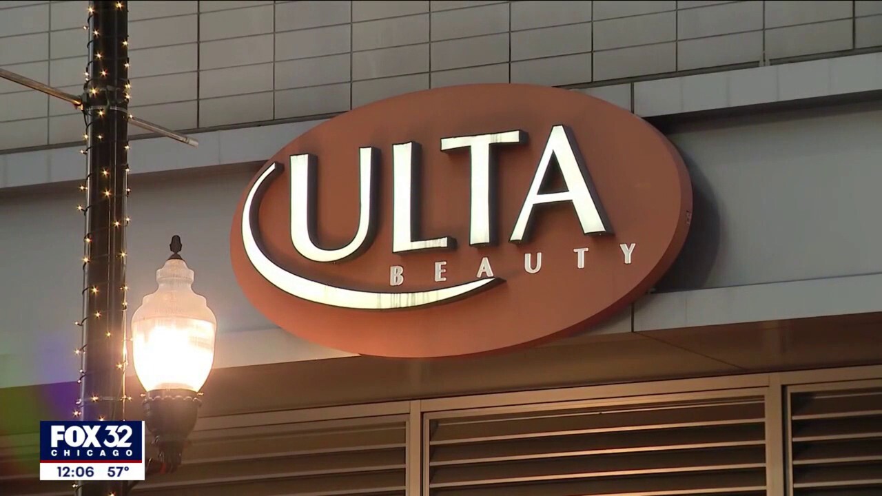 Thieves pillage $10K in merchandise from Chicago Ulta Beauty store