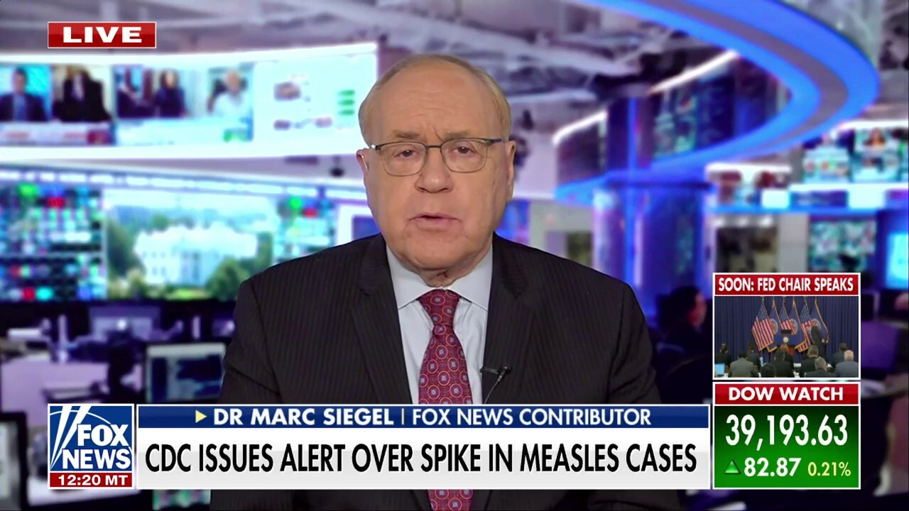  Dr. Marc Siegel on measles outbreak: It is 'unbelievably contagious'