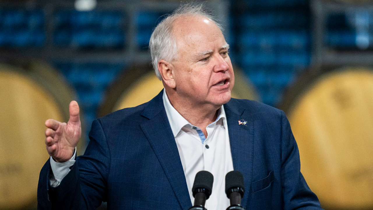 WATCH LIVE: Gov Walz rallies supporters in Asheville, North Carolina