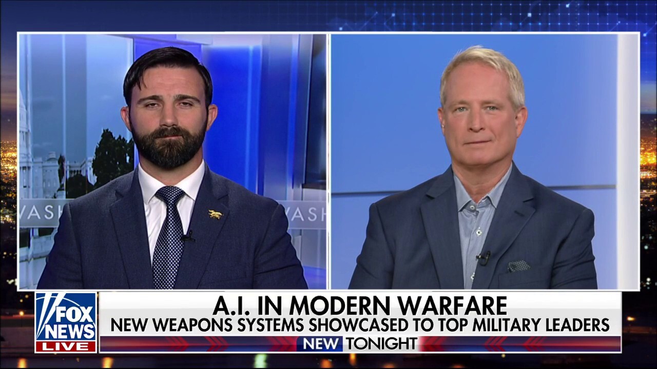 Ret. Navy SEAL Cameron Hamilton and Kurt 'CyberGuy' Knutsson analyze the latest military technology on 'Fox News @ Night.'