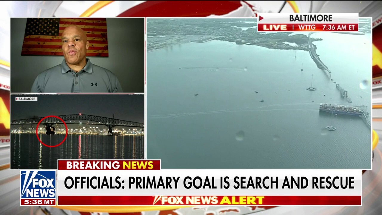 Ex-Navy SEAL diver assesses rescue, recovery efforts after Baltimore bridge collapse