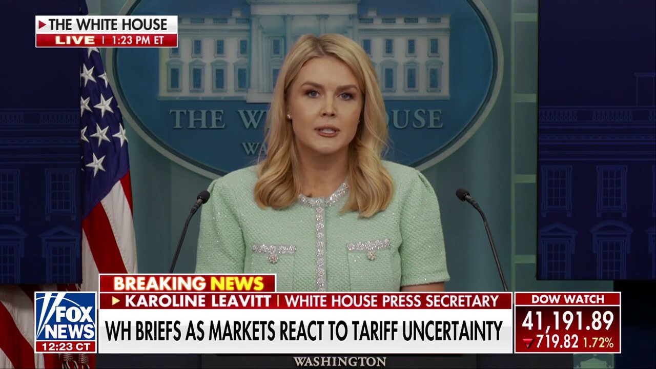 White House addresses recession fears, calls market volatility a 'period of transition'