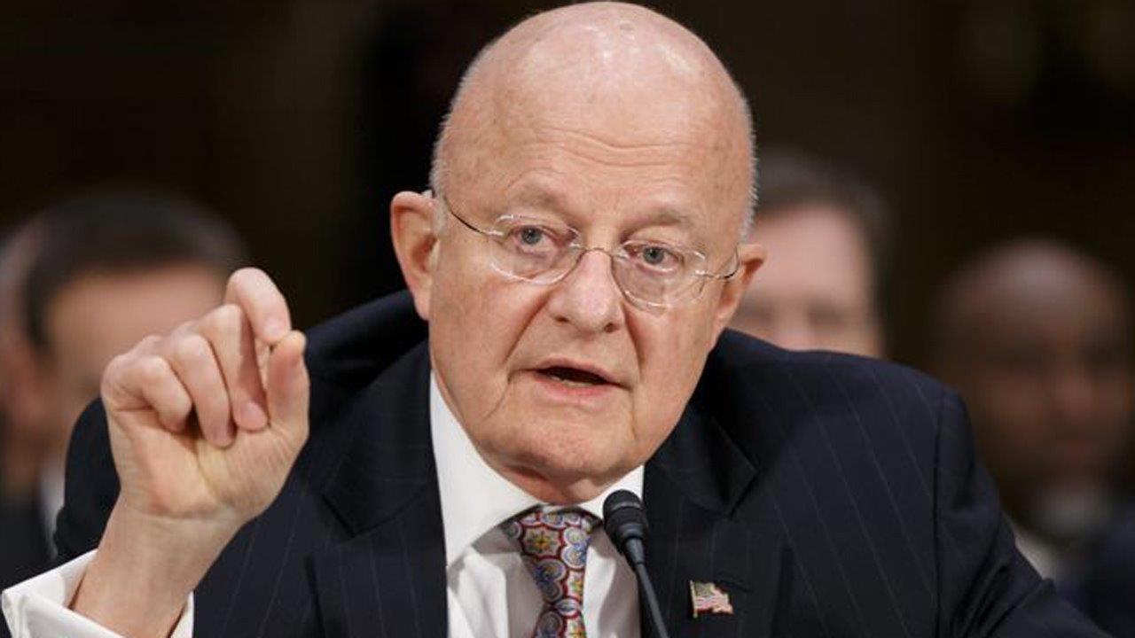 Intel chief Clapper warns ISIS wants to attack US this year