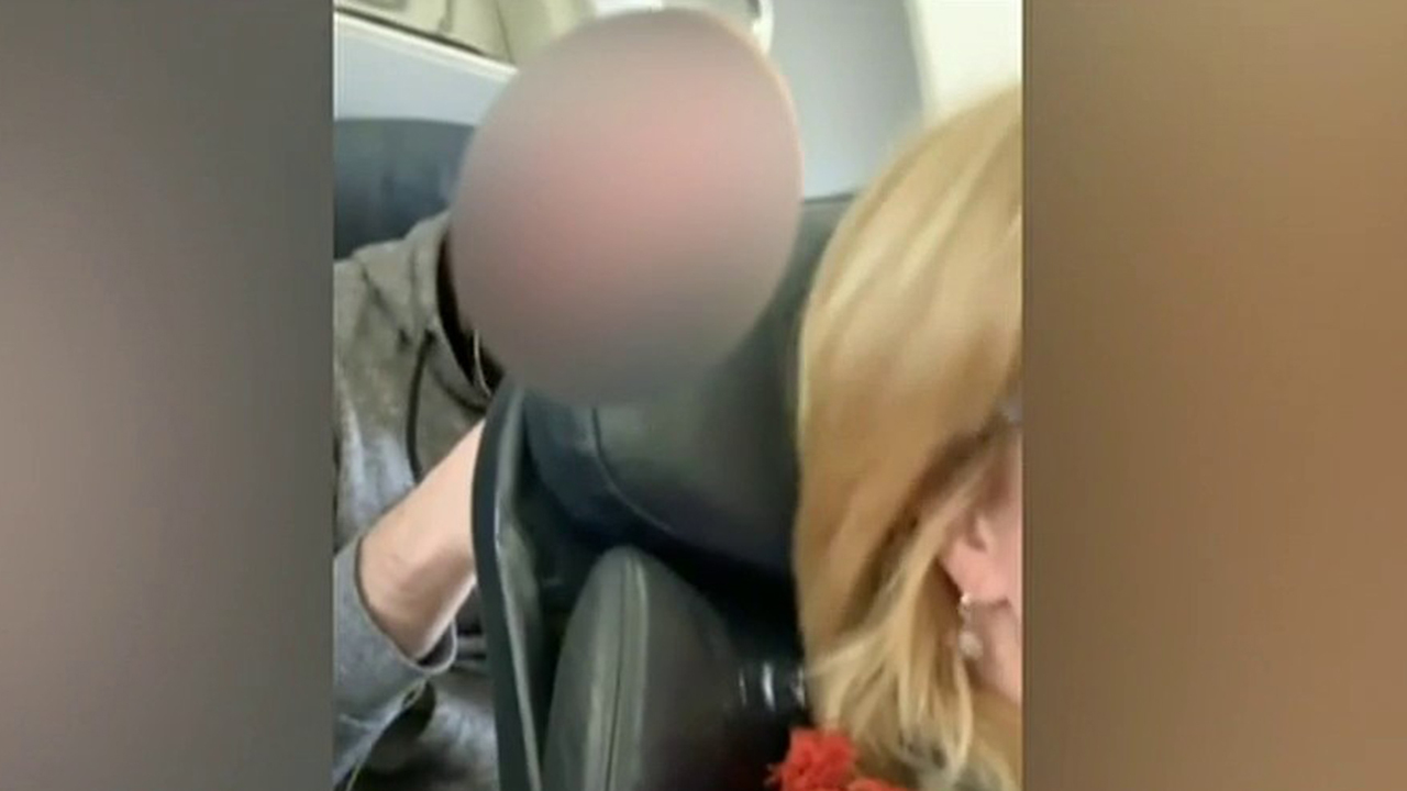 Woman at center of viral 'reclining seat' controversy says she wants to press charges against seat puncher
