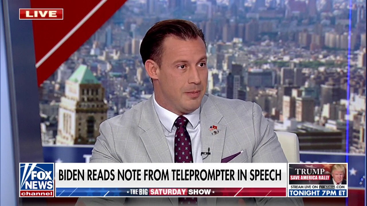 Joey Jones: There is a communications problem in this entire White House