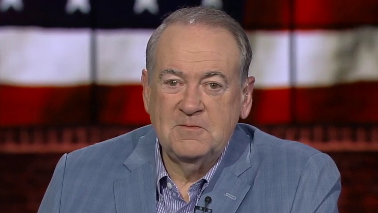Mike Huckabee on Trump and Pelosi clashing after acquittal, Iowa caucus fallout