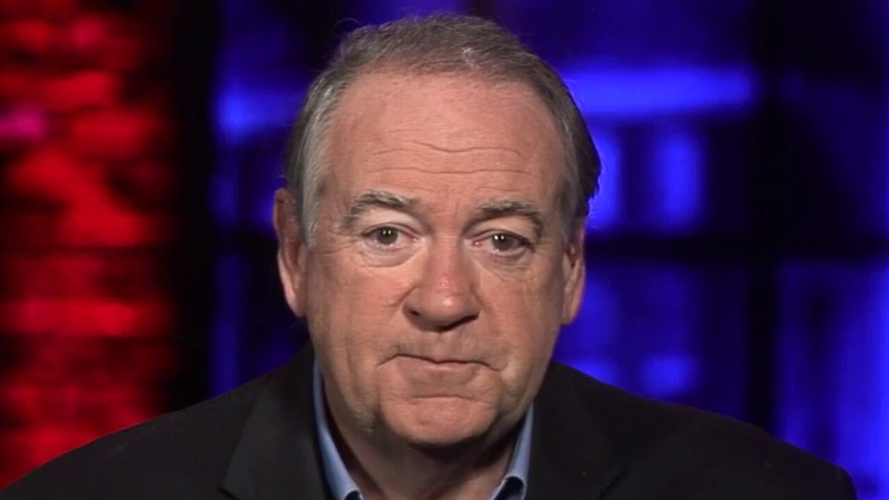 Huckabee: Flynn case one of the most outrageous acts of treachery we've seen in our country's history