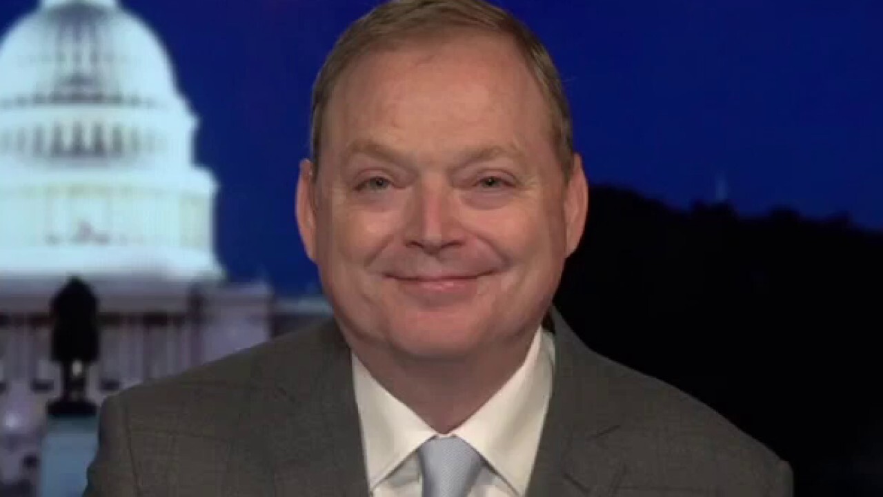 Kevin Hassett: Biden is committing 'econo-cide'
