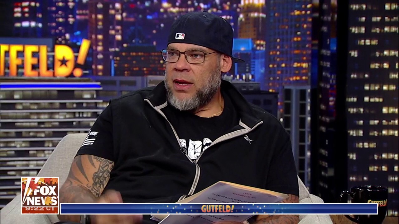 Obligation or desire?: ‘Gutfeld!’ discusses the dreaded holiday gift dilemma