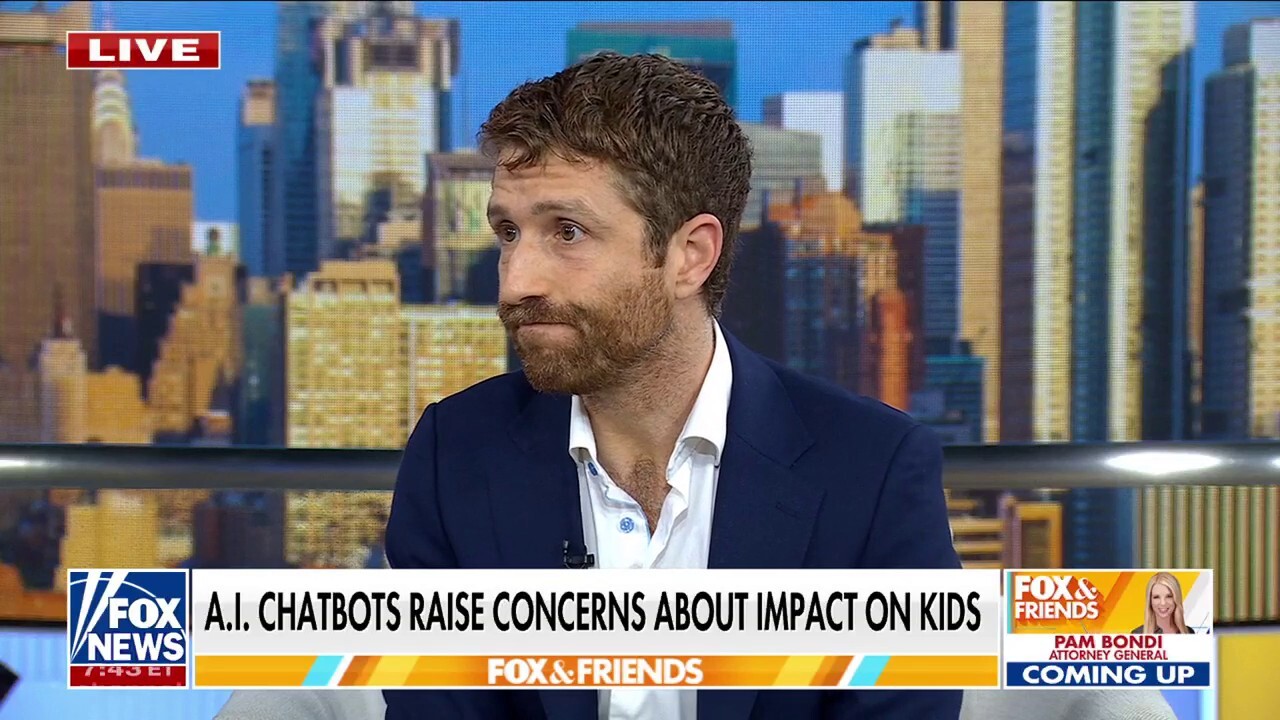 Tech expert says US needs to focus on 'controllable AI'