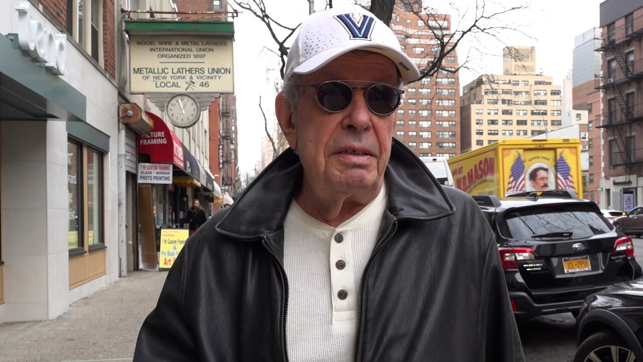 WATCH: New Yorkers react to de Blasio's vaccine mandates on private sector