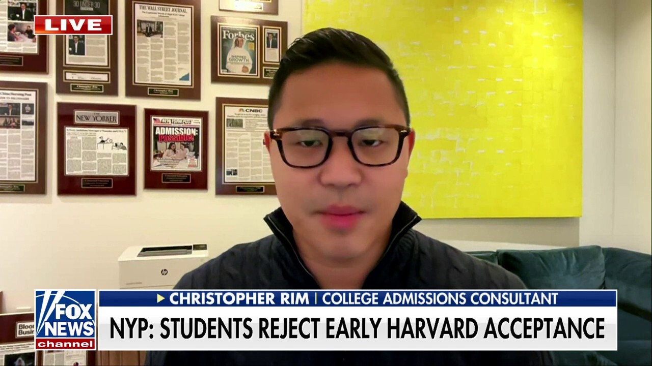 'Complete shock': College admissions consultant reacts to students rejecting early Harvard acceptance