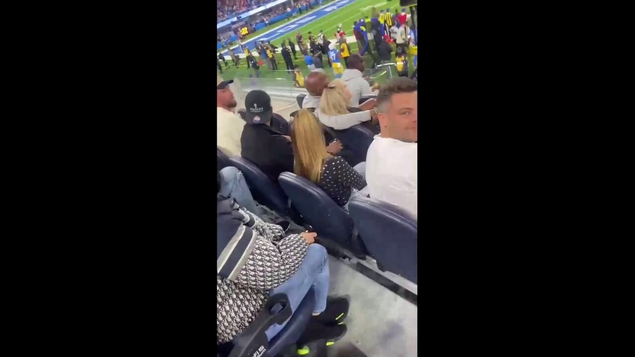Larsa Pippen and Marcus Jordan heckled at Chargers game