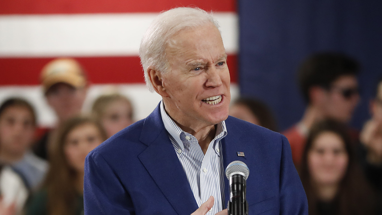 Biden heads to South Carolina before New Hampshire polls close	