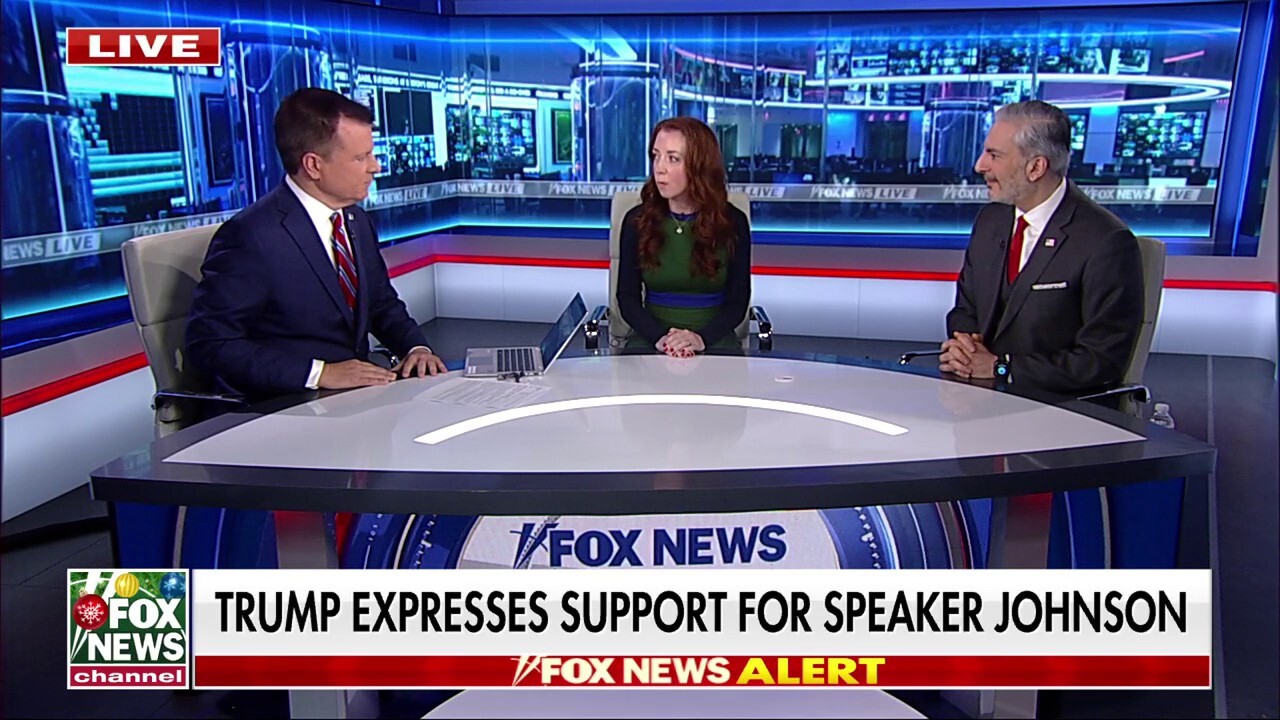 ‘Fox News Live’ panel reacts to Trump’s speech at AmericaFest conference