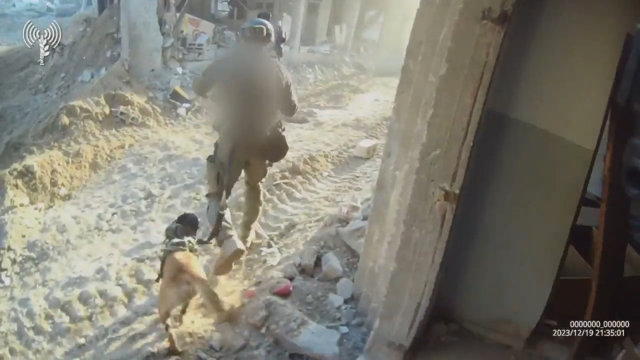 IDF releases footage of K9 unit clearing houses in Gaza