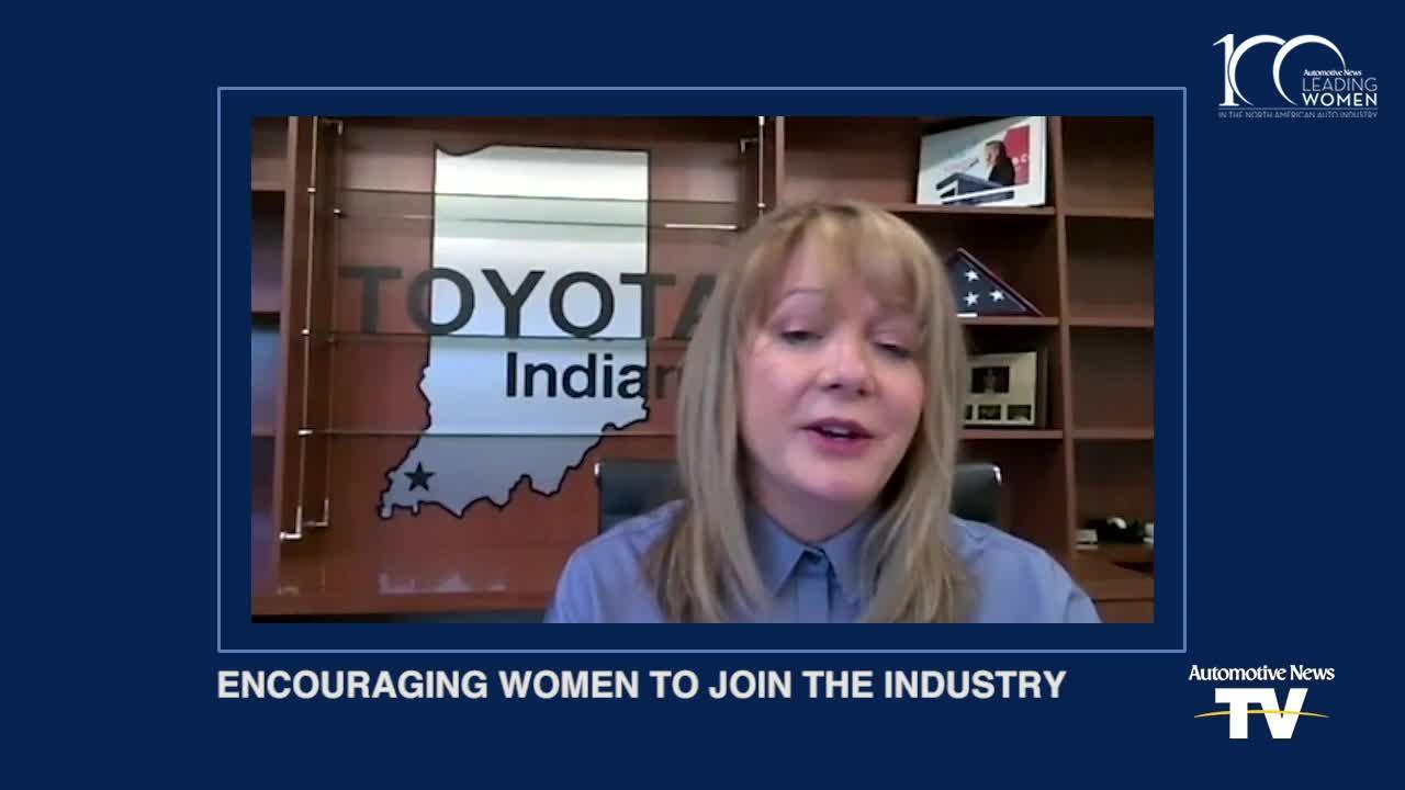 2020-leading-women-leah-curry | Automotive News