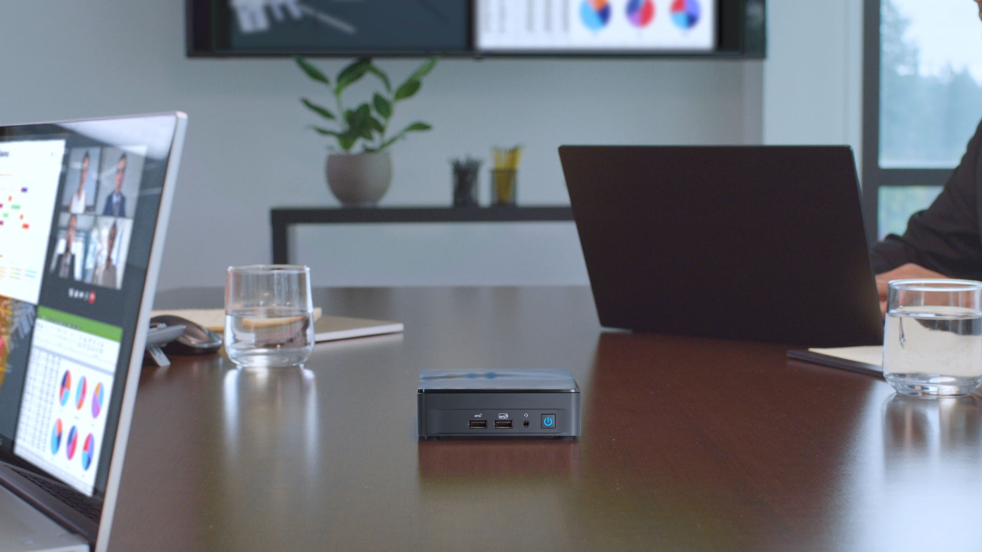 Mini PCs for Business and Enterprise - Intel® NUC