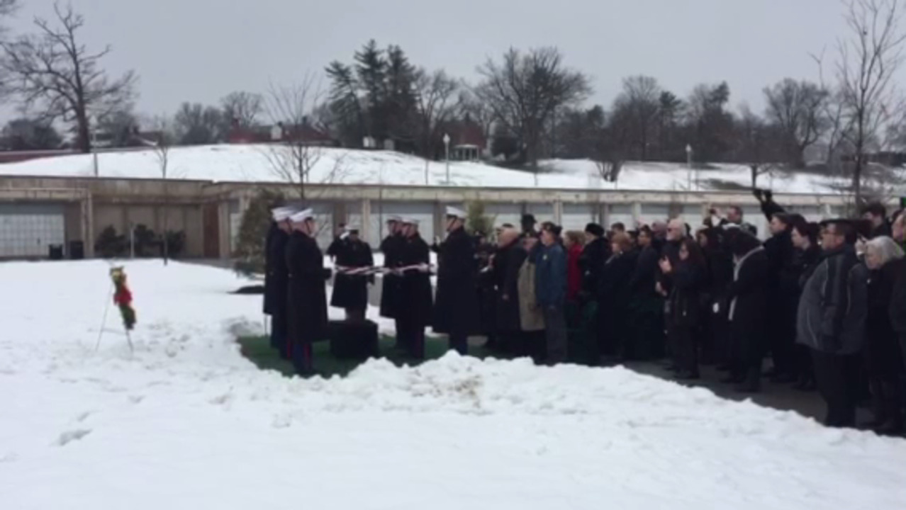 Three Volley Salute At R Lee Ermey S Funeral At Arlington