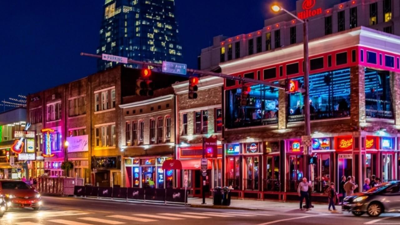 Nashville restaurant owner on new restrictions: Politicians aren't following the facts 